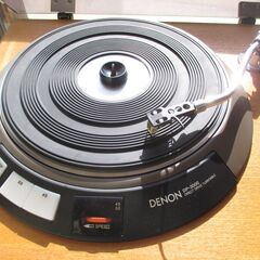 アナログレコードプレーヤーの画像