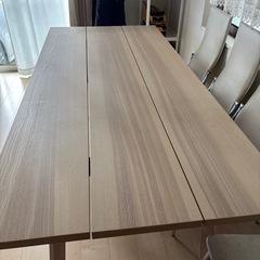 ダイニング　テーブルの画像