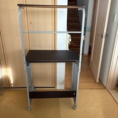 パソコンデスク　机　プリンター　
勉強机の画像