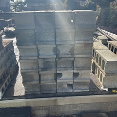 ブロック在庫処分セール  100円取り放題 厚み10、12.15.20 各種の画像