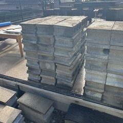 ブロック在庫処分セール  100円取り放題 厚み10、12.15.20 各種の画像