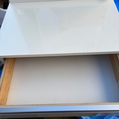 G1222 ホワイトドレッサー　コンセントあり　の画像