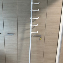 ニトリ　つっぱりポールハンガー
の画像
