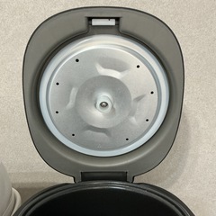 状態良いです🌈高年式🌱3合炊き🍚KOＭ2024年製VS-IT003S黒ブラック炊飯器の画像