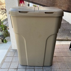 ごみ箱 75リットル　分別ダストの画像