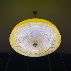 天井照明 電灯 吊下げ ランプシェード 昭和
レトロの画像