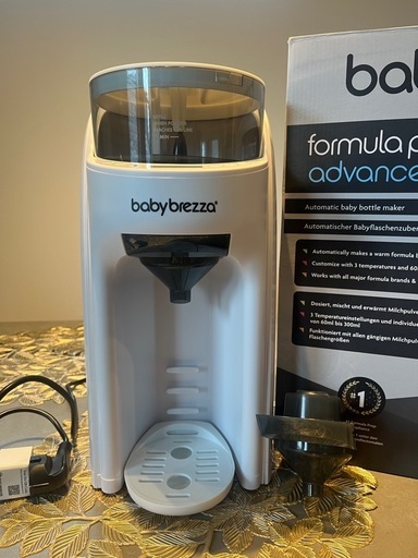 babybrezza自動ミルク調乳器