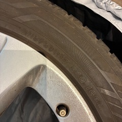 スタッドレスタイヤ4本　ホイール、カバー付【メルセデスベンツ】の画像