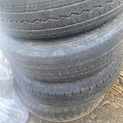 145R12ホイール付きタイヤの画像