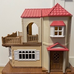シルバニアファミリー　赤い屋根の大きなお家（家のみ）の画像