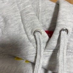 Supreme パーカーの画像