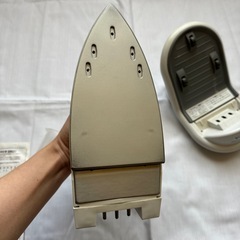 コードレススチームアイロン　VEGEE CSI-81の画像