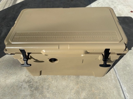 【12/30迄に引渡し可能な方は5,000円に値下げ致します】FIELDOOR ノーザンクーラーボックス 容量42.5L