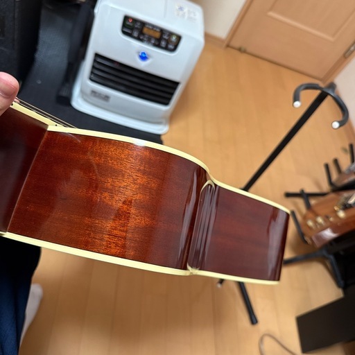 YAMAHA FG820      