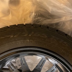 スタッドレスタイヤ＋アルミホイールの4本セットです。の画像