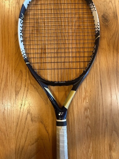 YONEX アストレル115 魔法のラケット (西田哲世) 摂津富田のテニスの