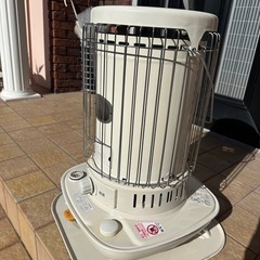 コロナ石油ストーブ コンクリートの画像