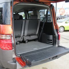 ホンダ　エレメント　ベースグレード★1年保証★ロードサービス付　フルタイム４ＷＤ　社外オーディオ　社外１６インチＡＷ　グッドリッチタイヤ　観音開きドア　ＨＩＤ　フォグランプ　サイドステップ　キーレスエントリー　オートエアコンの画像