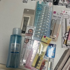 ネイル用品セット、アイメイクリムーバーの画像