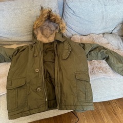 美品‼️130センチブルゾン　バックナンバーの画像