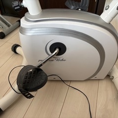 フィットネスバイク　エアロバイク　静音 サドル調整 組立簡単 心拍測定 簡単移動の画像