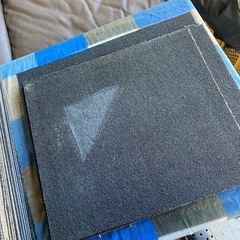 タイルカーペット　人気のブラック1枚100円の画像