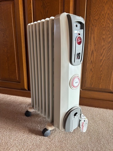 デロンギオイルヒーター (t-m-k-) みどりのの季節、空調家電《オイル