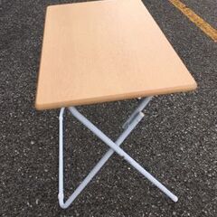 JM20560K)折畳テーブル＜幅：約70cm 高さ：約65cm 奥行：47cm＞中古品【取りに来られる方限定】　 -の画像