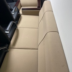 オフィスの椅子とソファの画像