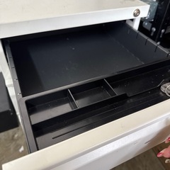 収納 引き出し ローラー付きの画像