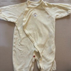 パンパースプレミアム　新生児　テープとロンパースの画像