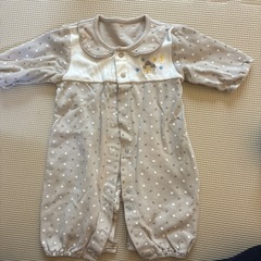 パンパースプレミアム　新生児　テープとロンパースの画像