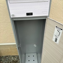 宅配ボックスの画像