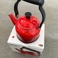 ル・クルーゼ やかん　1.1ℓ 箱付きの画像