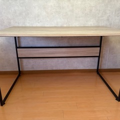 【LOWYA】デスクの画像