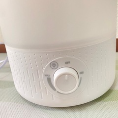 定価9000円　加湿器の画像