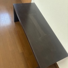 木製ローテーブルの画像