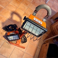 投光器(ライト×2.スタンド×1)の画像