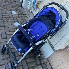 combi ベビーカー 紺色 ボーダーの画像