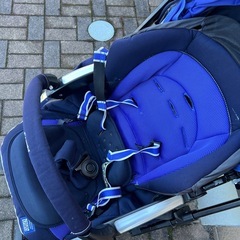 combi ベビーカー 紺色 ボーダーの画像