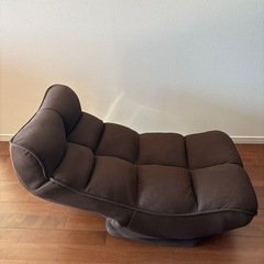 茶色リクライニング座椅子の画像