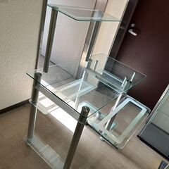 ガラスデスクの画像