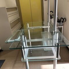 ガラスデスクの画像