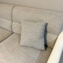 ソファ　クッション付きの画像