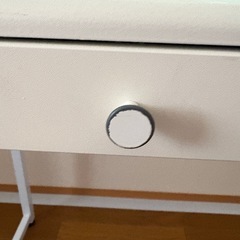 ガラステーブル ドレッサーの画像