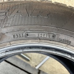 【引き取り限定】 グッドイヤー265/60r18スタッドレス4本
の画像