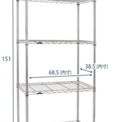 ルミナスのスチールラック　棚板付き　キャスター付きの画像