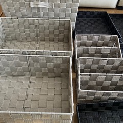 ニトリ　カゴ　ベージュ系の画像