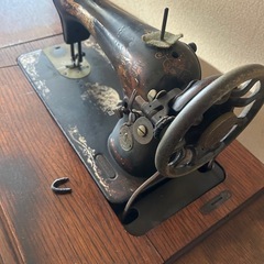SINGER社　アンティークミシンの画像