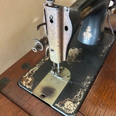 SINGER社　アンティークミシンの画像